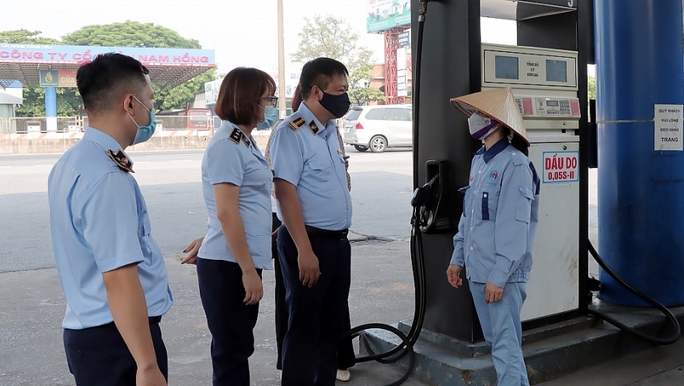 Giám sát hàng loạt cửa hàng xăng dầu ở Hà Nội, Vĩnh Phúc, Thái Nguyên - Ảnh 1.