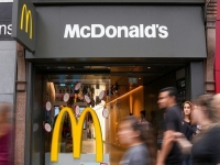  McDonald's phải tăng giá do lạm phát 