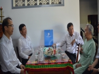 PC Bình Định thăm, tặng quà Mẹ Việt Nam anh hùng