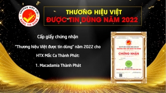 Cấp chứng nhận "Thương hiệu Việt được tin dùng" cho HTX Mắc Ca Thành Phát